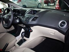 2013款 三厢 1.5L 自动 时尚型