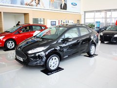 2013款 三厢 1.5L 自动 时尚型