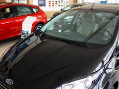2013款 三厢 1.5L 自动 时尚型