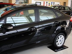 2013款 三廂 1.5L 自動 時尚型