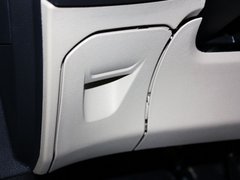 2013款 三厢 1.5L 自动 时尚型