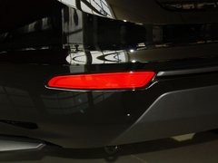 2013款 三厢 1.5L 自动 时尚型