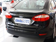 2013款 三厢 1.5L 自动 时尚型