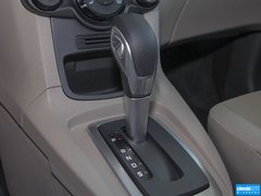 2013款 三厢 1.5L 自动 时尚型