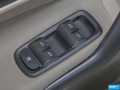 2013款 三厢 1.5L 自动 时尚型
