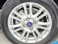 2013款 三厢 1.5L 自动 时尚型