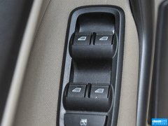 2013款 三厢 1.5L 自动 时尚型