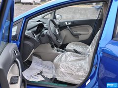 2013款 三厢 1.5L 自动 时尚型