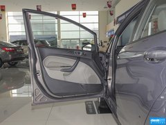 2013款 三厢 1.5L 自动 时尚型