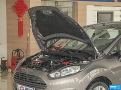 2013款 三厢 1.5L 自动 时尚型