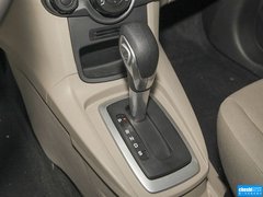 2013款 三厢 1.5L 自动 时尚型