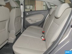 2013款 三厢 1.5L 自动 时尚型
