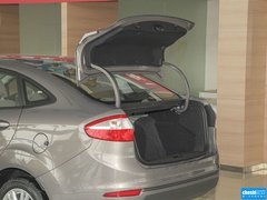 2013款 三厢 1.5L 自动 时尚型