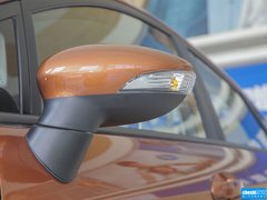 2013款 三厢 1.5L 自动 时尚型