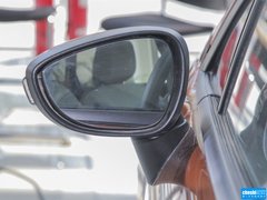 2013款 三厢 1.5L 自动 时尚型
