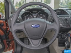 2013款 三厢 1.5L 自动 时尚型