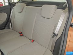 2013款 三厢 1.5L 自动 时尚型