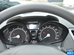 2013款 三厢 1.5L 自动 时尚型