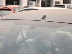 2013款 三厢 1.5L 手动 时尚型