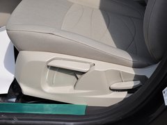 2013款 三厢 1.5L 手动 时尚型