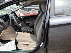 2013款 三厢 1.5L 手动 时尚型