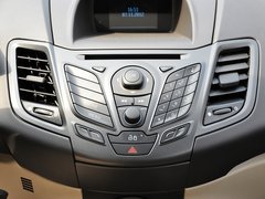 2013款 三厢 1.5L 手动 时尚型