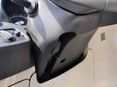 2013款 三厢 1.5L 手动 时尚型