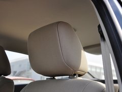 2013款 三厢 1.5L 手动 时尚型