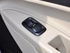 2013款 三厢 1.5L 手动 时尚型