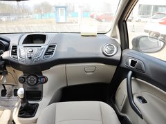 2013款 三厢 1.5L 手动 时尚型