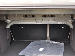 2013款 三厢 1.5L 手动 时尚型
