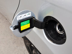 2013款 三厢 1.5L 手动 时尚型