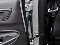 2013款 三厢 1.5L 手动 时尚型