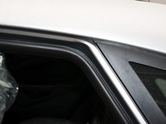 2013款 三厢 1.5L 手动 时尚型