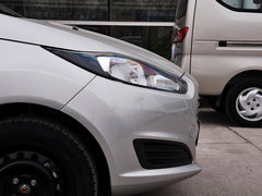 2013款 三厢 1.5L 手动 时尚型