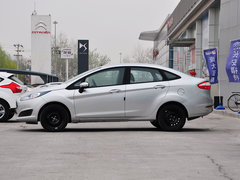 2013款 三厢 1.5L 手动 时尚型