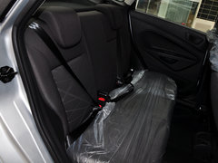 2013款 三厢 1.5L 手动 时尚型