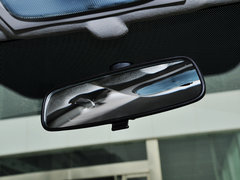 2013款 三厢 1.5L 手动 时尚型