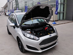 2013款 三厢 1.5L 手动 时尚型