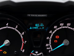 2013款 三厢 1.5L 手动 时尚型