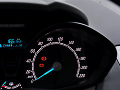 2013款 三厢 1.5L 手动 时尚型