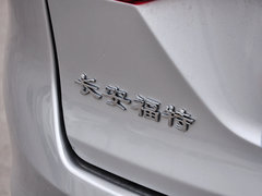 2013款 三厢 1.5L 手动 时尚型
