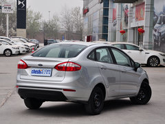 2013款 三厢 1.5L 手动 时尚型