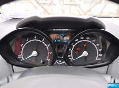 2013款 三厢 1.5L 手动 时尚型