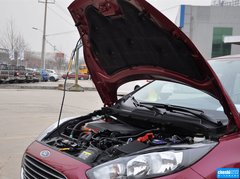 2013款 三厢 1.5L 手动 时尚型