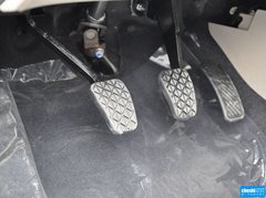 2013款 三厢 1.5L 手动 时尚型