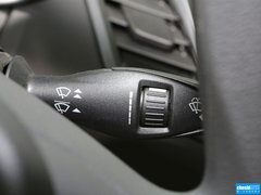 2013款 三厢 1.5L 手动 时尚型