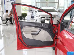 2013款 三厢 1.5L 手动 时尚型