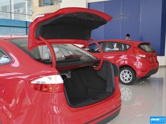 2013款 三厢 1.5L 手动 时尚型