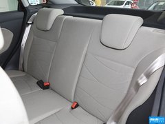 2013款 三厢 1.5L 手动 时尚型